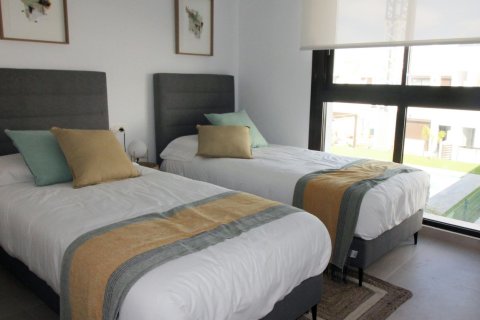Duplex for sale Pilar de la Horadada, Alicante, Spain 3 bedrooms, 107 sq.m. No. 135732 - photo 17