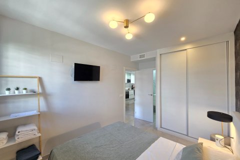 Продажа квартиры в Аликанте, Испания 2 спальни, 68м2 №142809 - фото 13