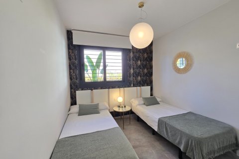 Продажа квартиры в Аликанте, Испания 2 спальни, 68м2 №142809 - фото 16