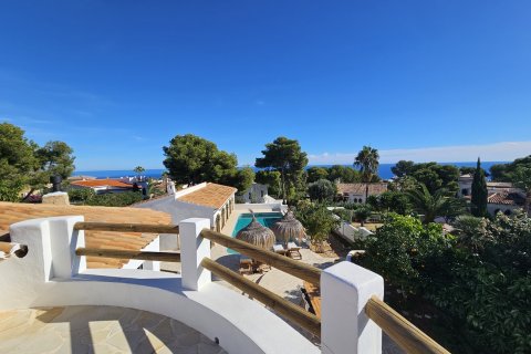 Villa pārdošanā Javea, Alicante, Spānijā 5 istabas, 361 m2 Nr. 142810 - attēls 1