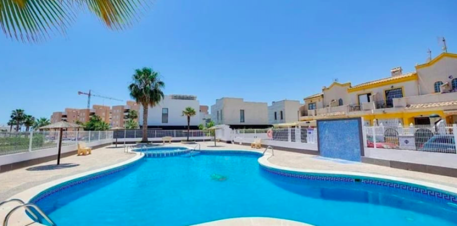 Kamienica w Guardamar del Segura, Alicante, Hiszpania 3 sypialnie, 123 mkw. nr 142811