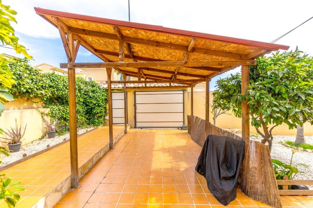 Villa en Alicante, España 4 dormitorios, 253 m2 No. 145191