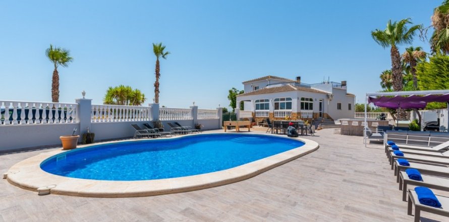 Finca i Catral, Alicante, Spanien 4 sovrum, 540 kvm. Nr. 145629