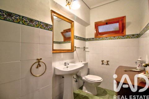 Villa in vendita a Valencia, Spagna 5 camere da letto, 227 mq. N° 195866 - foto 12