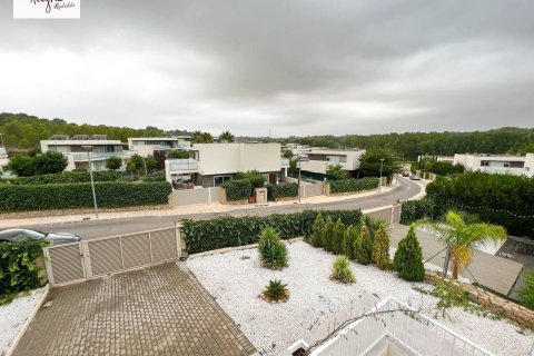 Apartament w Chiva, Valencia, Hiszpania 4 sypialnie, 300 mkw. nr 195870 – zdjęcie 5