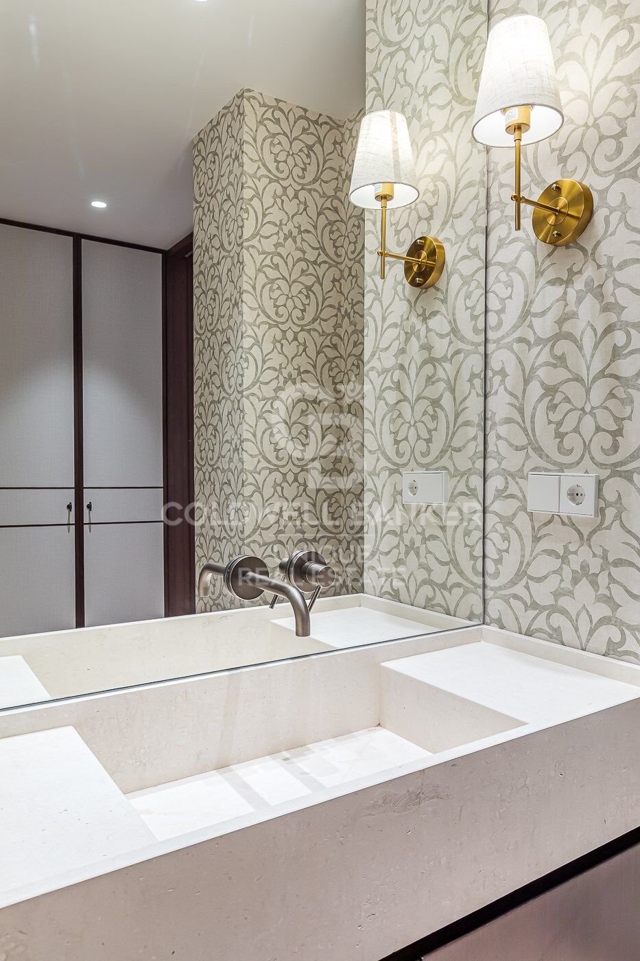 Квартира в Мадрид, Испания 4 спальни, 285м2 №178704