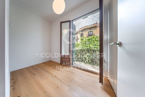Apartment à vendre à Barcelona, Espagne, 4 chambres, 129 m2 No. 178705 - photo 18