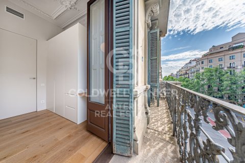 Apartment à vendre à Barcelona, Espagne, 4 chambres, 129 m2 No. 178705 - photo 24
