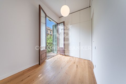 Apartment à vendre à Barcelona, Espagne, 4 chambres, 129 m2 No. 178705 - photo 19
