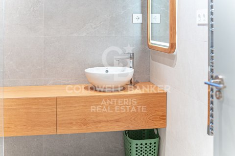 Apartment à vendre à Barcelona, Espagne, 4 chambres, 129 m2 No. 178705 - photo 30