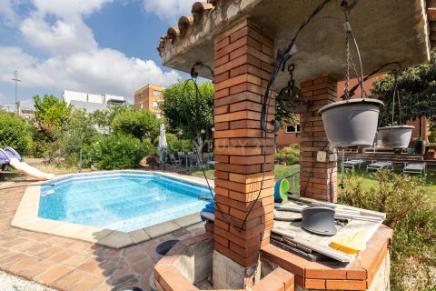 Land plot for sale in Parets del Vallès, Barcelona, Spain No. 182390 - photo 9