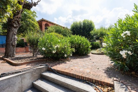 Land plot for sale in Parets del Vallès, Barcelona, Spain No. 182390 - photo 4