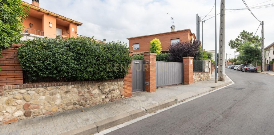 Land plot in Parets del Vallès, Barcelona, Spain No. 182390