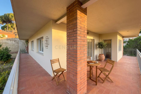 Māja pārdošanā Alella, Barcelona, Spānijā 6 istabas, 349 m2 Nr. 182388 - attēls 8