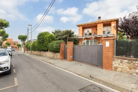 House zum Verkauf in Parets del Vallès, Barcelona, Spanien 6 Schlafzimmer, 320 m2 Nr. 182391 - Foto 7