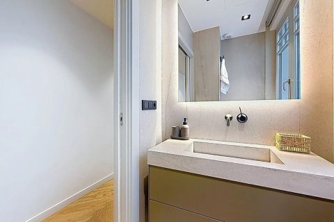 Appartamento in vendita a Barcelona, Spagna 1 camera da letto, 105 mq. N° 182387 - foto 9