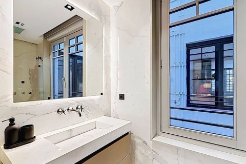 Appartamento in vendita a Barcelona, Spagna 1 camera da letto, 105 mq. N° 182387 - foto 10