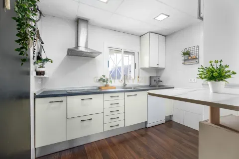 Продажа квартиры в Молле-дель-Вальес, Барселона, Испания 3 спальни, 78м2 №182392 - фото 13