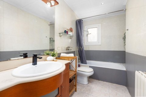 Продажа квартиры в Молле-дель-Вальес, Барселона, Испания 3 спальни, 78м2 №182392 - фото 30