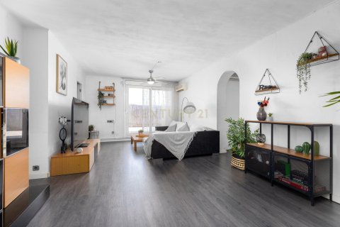Продажа квартиры в Молле-дель-Вальес, Барселона, Испания 3 спальни, 78м2 №182392 - фото 6