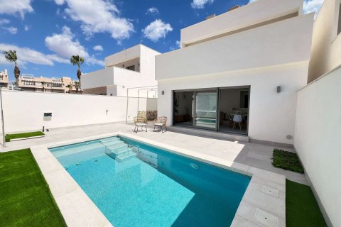 House à vendre à Orihuela, Alicante, Espagne, 3 chambres, 117.25 m2 No. 173726 - photo 2