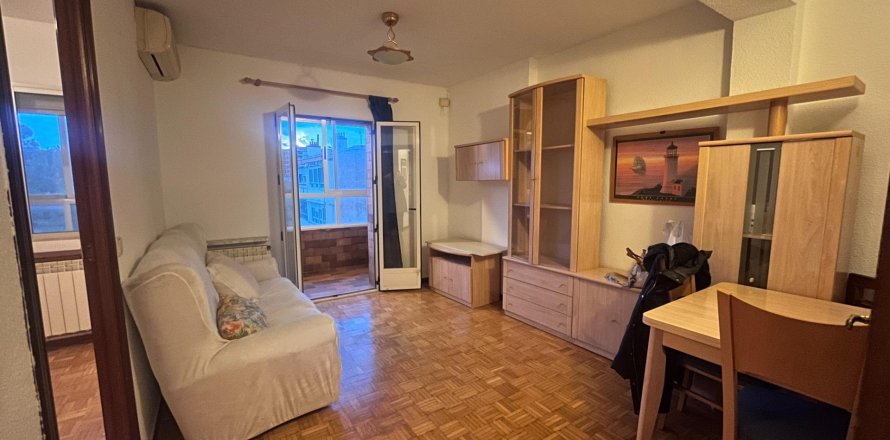 Lägenhet i Madrid, Spanien 3 sovrum, 73 kvm. Nr. 141393