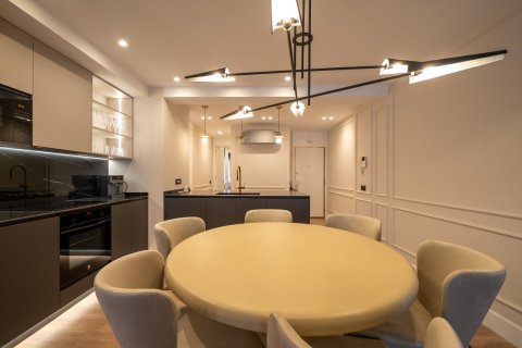 Lägenhet till salu i Madrid, Spanien 3 sovrum, 122 kvm. Nr. 141390 - foto 9