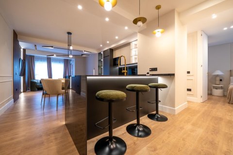 Lägenhet till salu i Madrid, Spanien 3 sovrum, 122 kvm. Nr. 141390 - foto 18