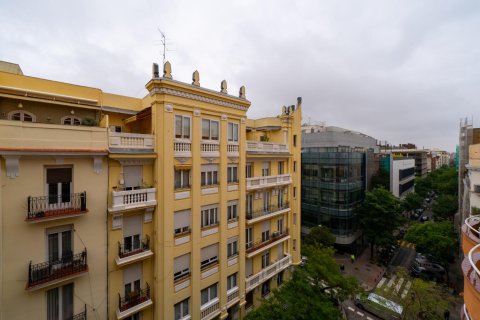 Lägenhet till salu i Madrid, Spanien 3 sovrum, 122 kvm. Nr. 141390 - foto 19