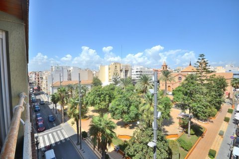 Apartment for sale Torrevieja, Alicante, Spain 4 bedrooms, 113 sq.m. No. 109290 - photo 9