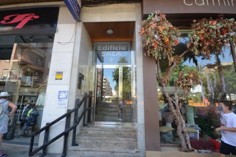 Apartment for sale Torrevieja, Alicante, Spain 4 bedrooms, 113 sq.m. No. 109290 - photo 30