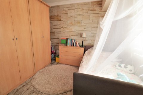 Apartment for sale Torrevieja, Alicante, Spain 3 bedrooms, 108 sq.m. No. 115618 - photo 19