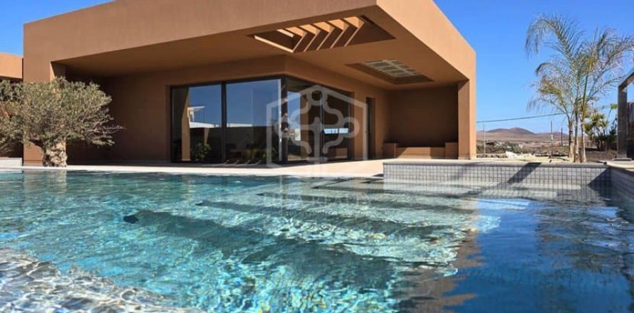 Villa i Fuerteventura, Spanien 3 sovrum, 260 kvm. Nr. 196301