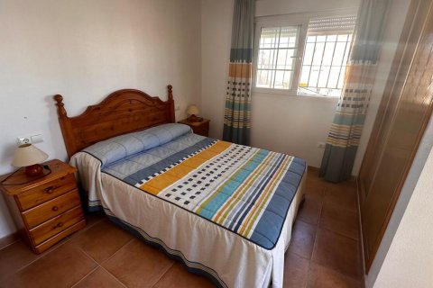 Kaupunkipientalo myytävänä Torre de la Horadada, Alicante, Espanja, 3 makuuhuonetta,  No. 138566 - kuva 10