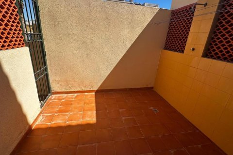 Kaupunkipientalo myytävänä Torre de la Horadada, Alicante, Espanja, 3 makuuhuonetta,  No. 138566 - kuva 11