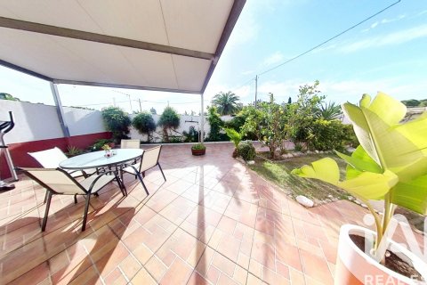 Продажа таухауса в Салоу, Таррагона, Испания 3 спальни, 220м2 №152897 - фото 26