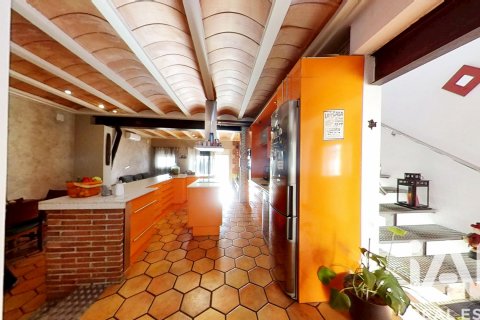 Продажа таухауса в Салоу, Таррагона, Испания 3 спальни, 220м2 №152897 - фото 5