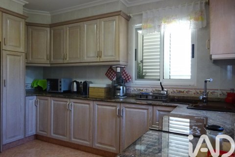 Dom w Denia, Alicante, Hiszpania 3 sypialnie, 215 mkw. nr 152895 – zdjęcie 17