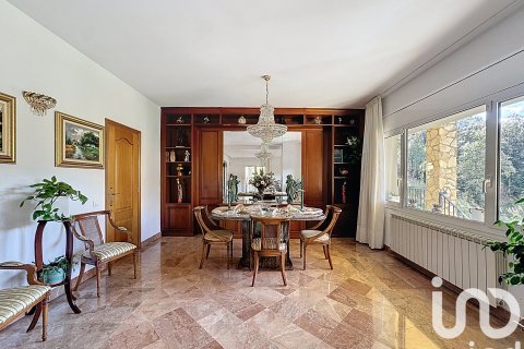 Hus till salu i Vallromanes, Barcelona, Spanien 5 sovrum, 498 kvm. Nr. 152896 - foto 15