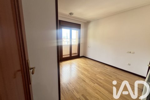 Wohnung zum Verkauf in Oviedo, Asturias, Spanien 2 Schlafzimmer, 79 m2 Nr. 152892 - Foto 15
