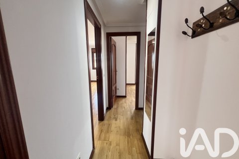 Wohnung zum Verkauf in Oviedo, Asturias, Spanien 2 Schlafzimmer, 79 m2 Nr. 152892 - Foto 8