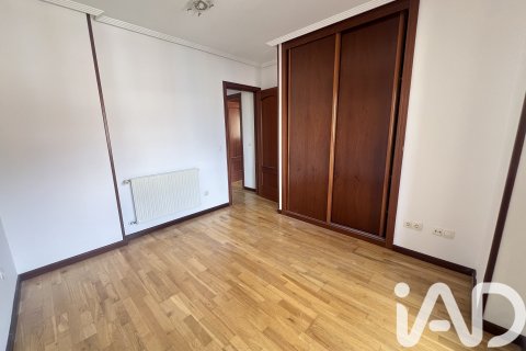 Wohnung zum Verkauf in Oviedo, Asturias, Spanien 2 Schlafzimmer, 79 m2 Nr. 152892 - Foto 17