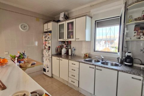 Villa zum Verkauf in El Chaparral, Alicante, Spanien 4 Schlafzimmer, 220 m2 Nr. 164446 - Foto 9