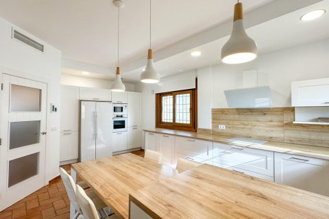 Villa zum Verkauf in Campoamor, Alicante, Spanien 7 Schlafzimmer, 450 m2 Nr. 164448 - Foto 9