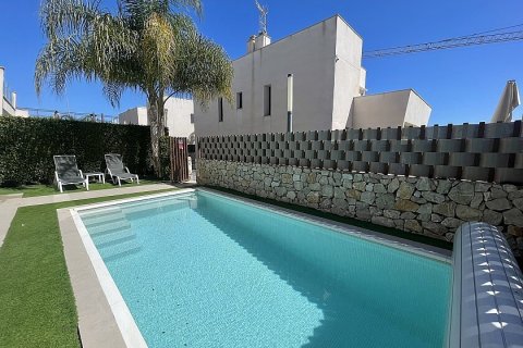 Villa for sale Pilar de la Horadada, Alicante, Spain 3 bedrooms, 136 sq.m. No. 113775 - photo 4