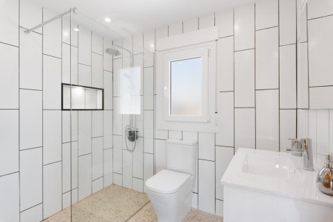 Hus till salu i Catral, Alicante, Spanien 4 sovrum, 540 kvm. Nr. 160647 - foto 15