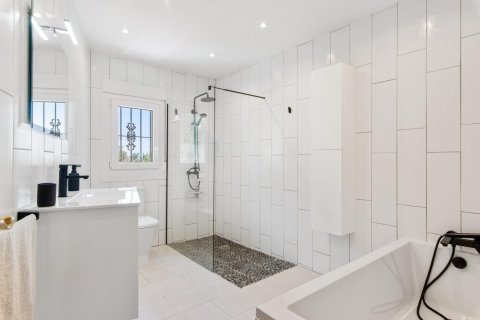 Hus till salu i Catral, Alicante, Spanien 4 sovrum, 540 kvm. Nr. 160647 - foto 6