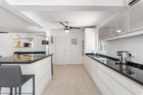 Hus till salu i Catral, Alicante, Spanien 4 sovrum, 540 kvm. Nr. 160647 - foto 16