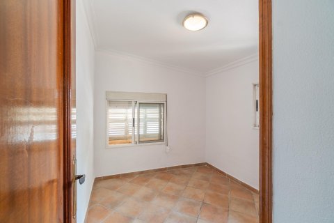Huvila myytävänä Torrevieja, Alicante, Espanja, 4 makuuhuonetta, 309 m2 No. 160646 - kuva 20