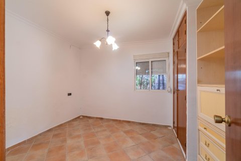 Huvila myytävänä Torrevieja, Alicante, Espanja, 4 makuuhuonetta, 309 m2 No. 160646 - kuva 16